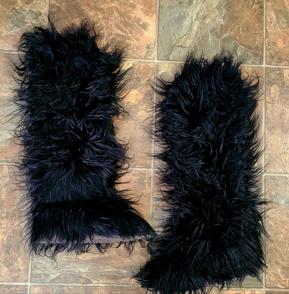 Black Furry Knee High BOOTS - Picture 5 of 5